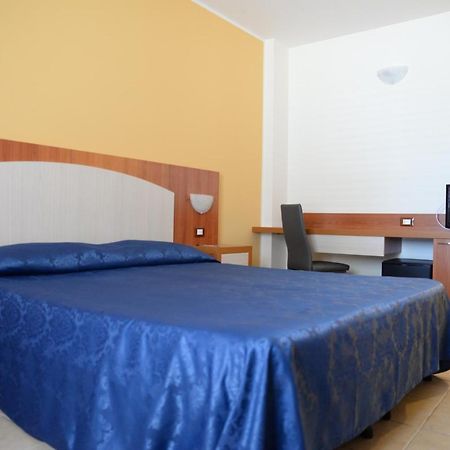 Hotel Club Portogreco Scanzano Jonico Екстериор снимка