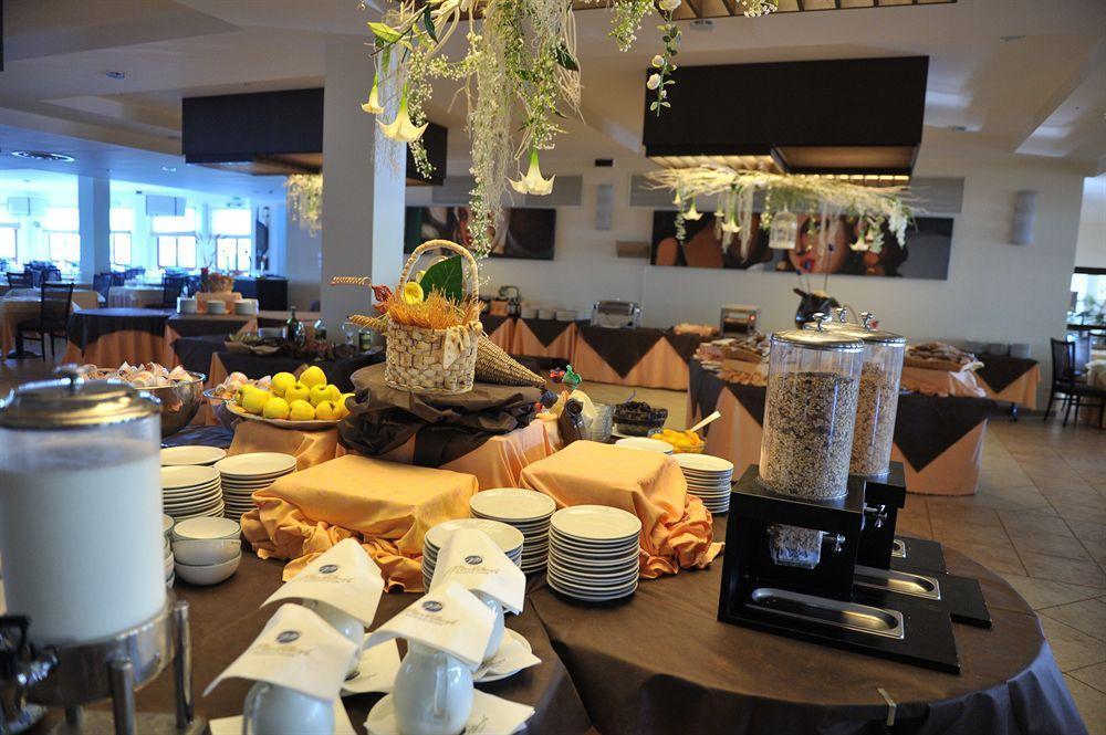 Hotel Club Portogreco Scanzano Jonico Екстериор снимка